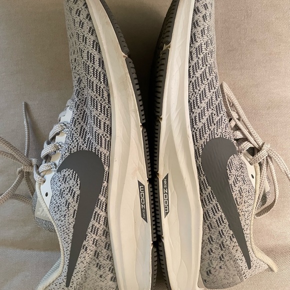 Nike Women’s Air Zoom Pegasus - Picture 8 of 11